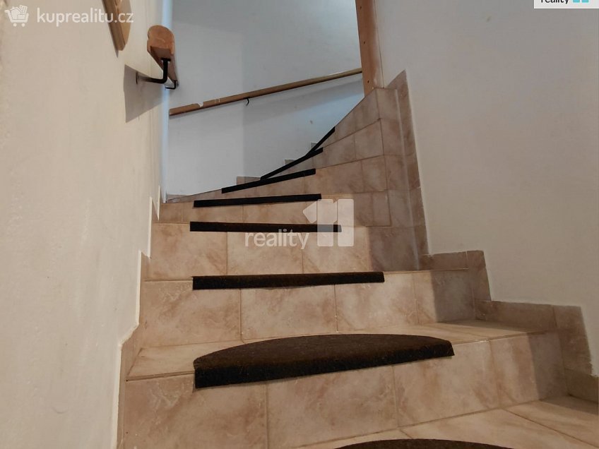 Prodej  rodinného domu 185 m^2 Tuřany, Tuřany 