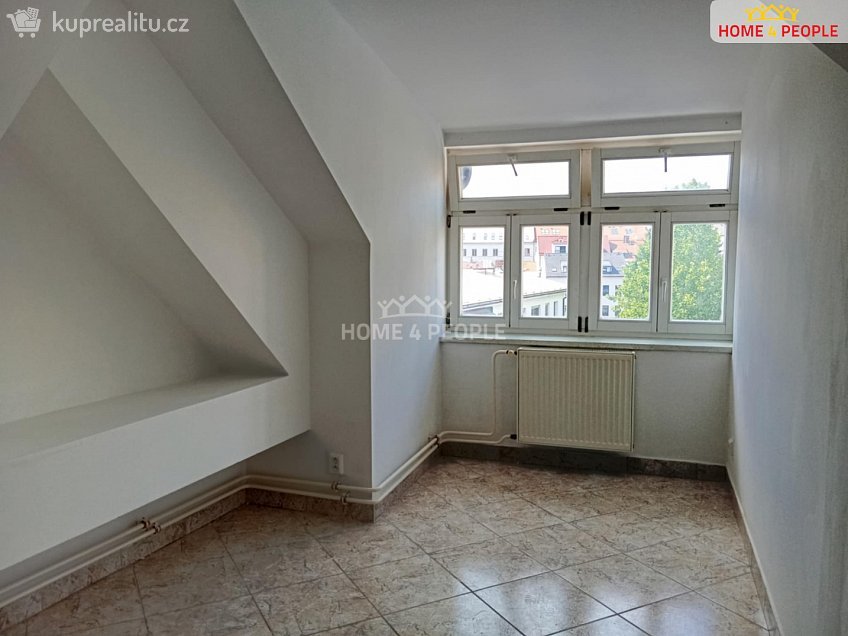 Pronájem bytu 1+1 39 m^2 Lannova tř., České Budějovice 