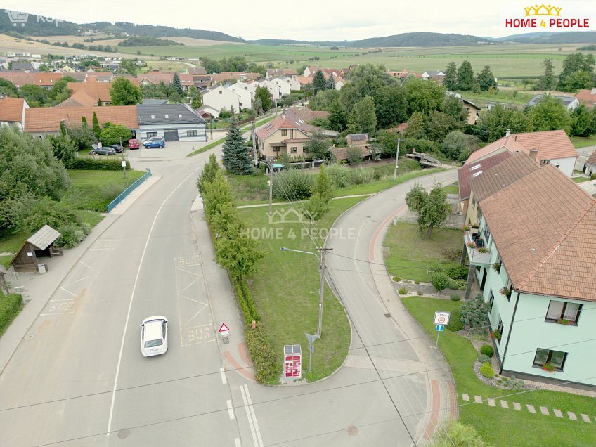 Prodej  garáže 18 m^2 Všechovická, Drásov 