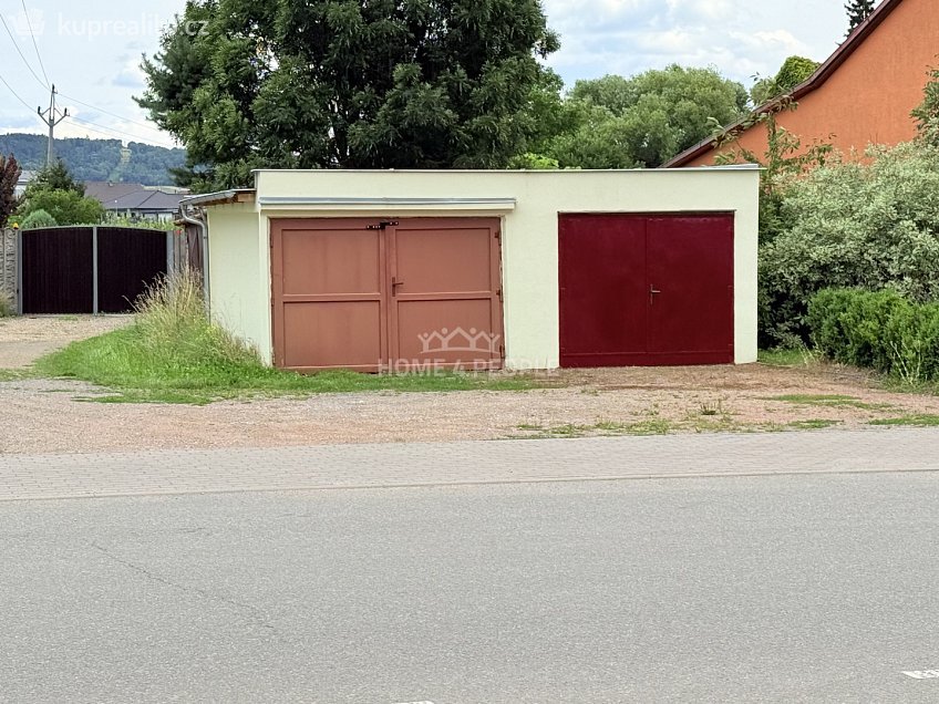 Prodej  garáže 18 m^2 Všechovická, Drásov 