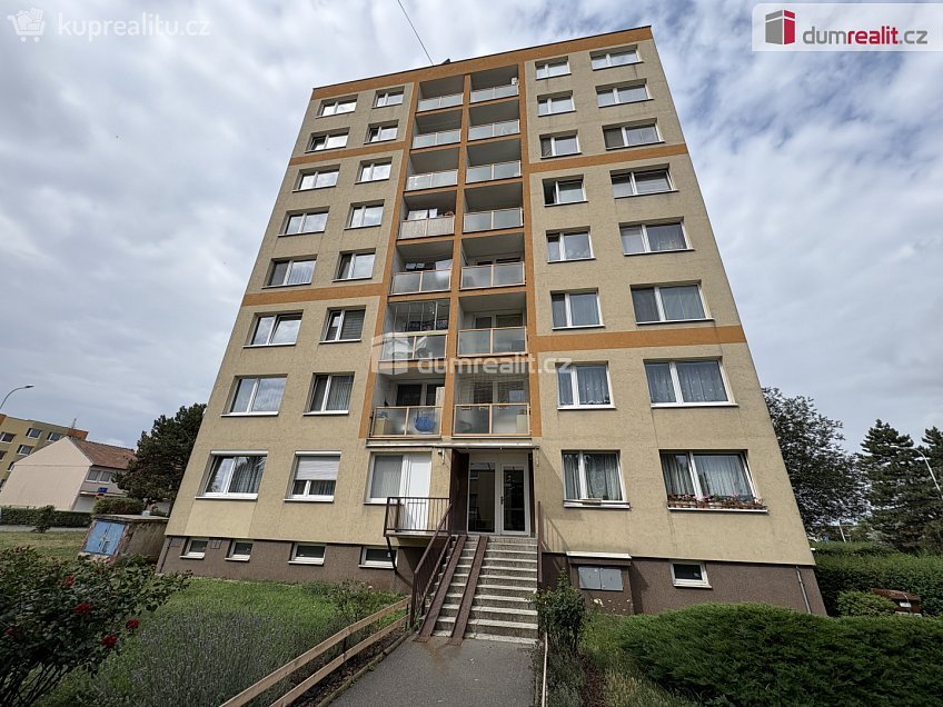 Prodej bytu 3+1 62 m^2 Manželů Dostálových, Praha 14 