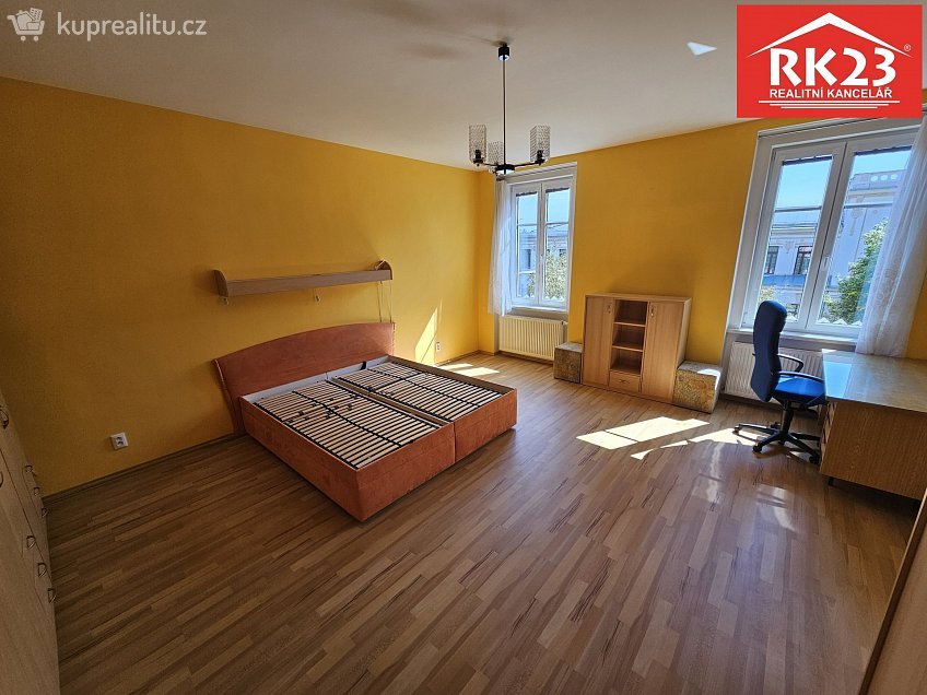 Prodej bytu 2+1 78 m^2 Nádražní náměstí 284, Mariánské Lázně 