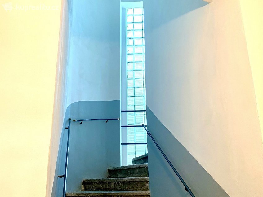 Prodej bytu 2+1 53 m^2 Prašná 140, Karlovy Vary 