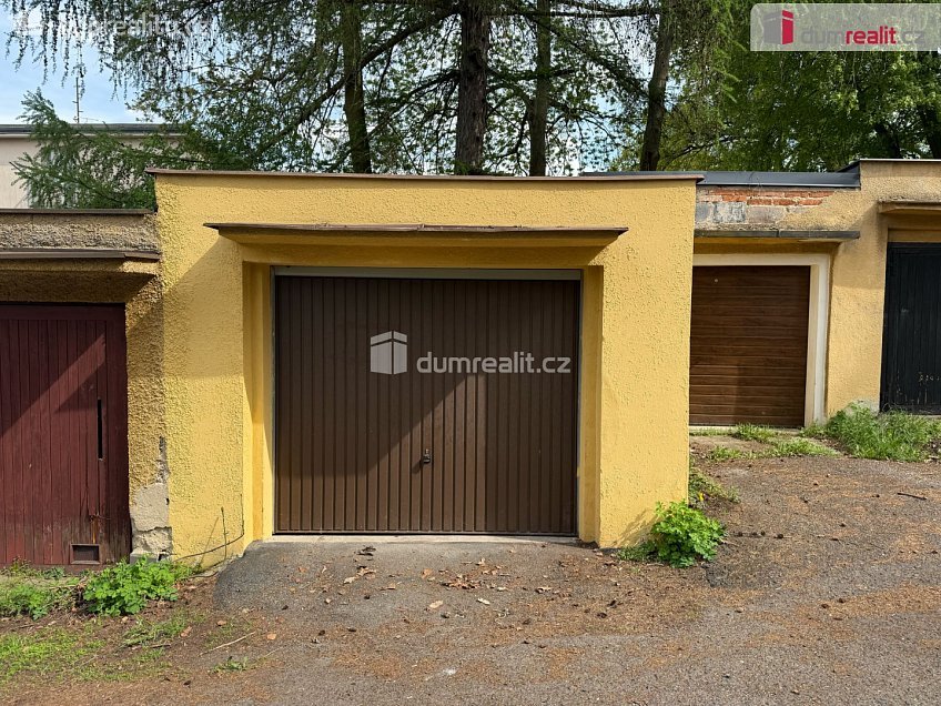 Pronájem  garáže 20 m^2 Bratří Čapků, Ústí nad Labem 