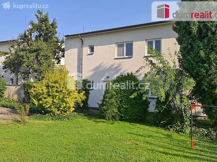 Pronájem bytu 2+1 56 m^2 Růžová, Neratovice 