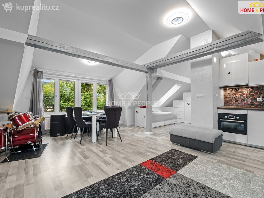 Prodej  komerční reality 159 m^2 Hálkova, Řevnice 