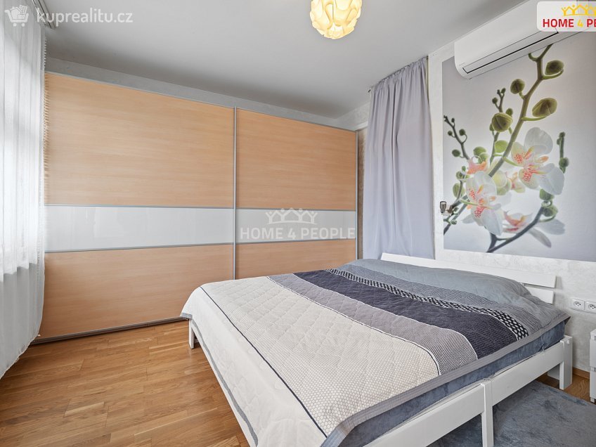 Prodej  komerční reality 159 m^2 Hálkova, Řevnice 