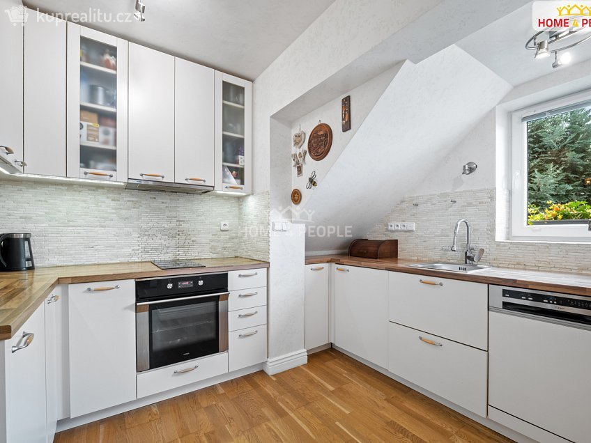 Prodej  komerční reality 159 m^2 Hálkova, Řevnice 