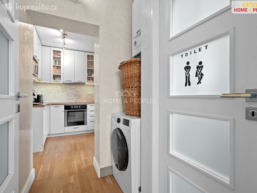 Prodej  komerční reality 159 m^2 Hálkova, Řevnice 