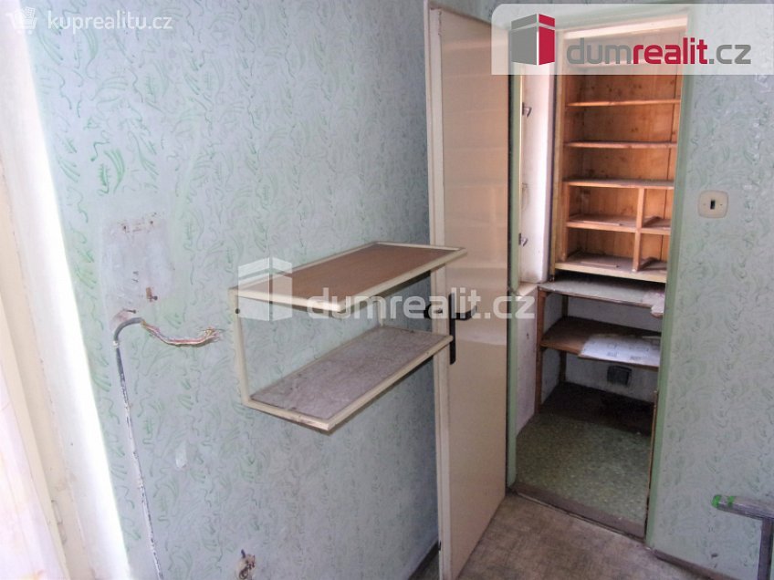 Prodej  komerční reality 350 m^2 Chebská, Karlovy Vary 