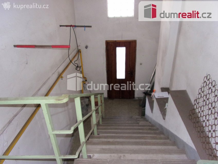 Prodej  komerční reality 350 m^2 Chebská, Karlovy Vary 