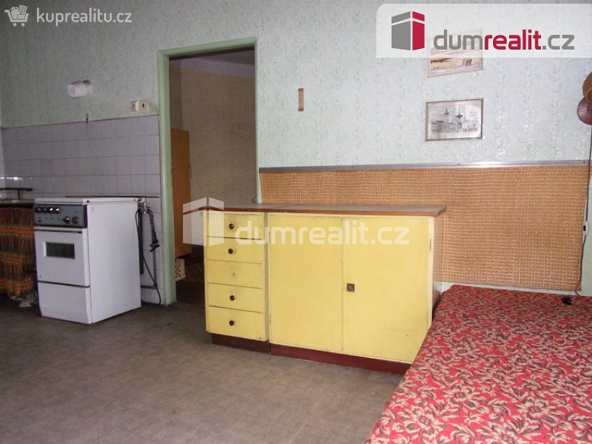 Prodej  komerční reality 350 m^2 Chebská, Karlovy Vary 