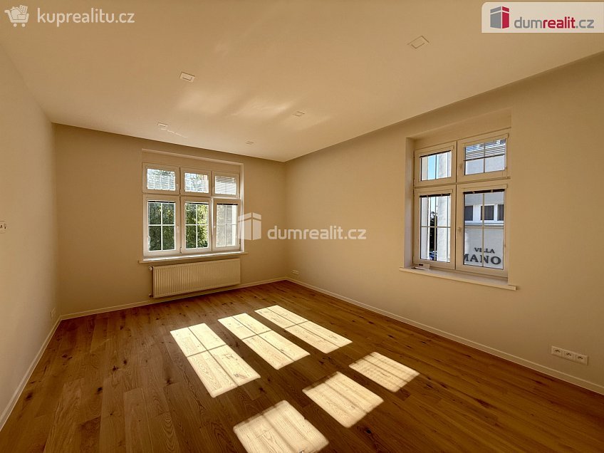 Pronájem bytu 3+1 105 m^2 Dřevěná, Mariánské Lázně 
