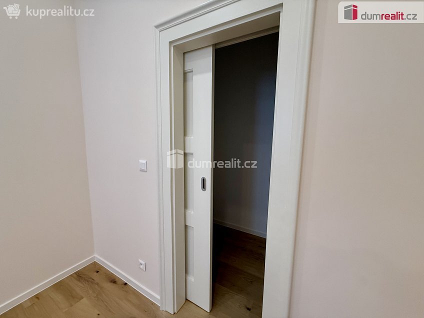 Pronájem bytu 3+1 105 m^2 Dřevěná, Mariánské Lázně 