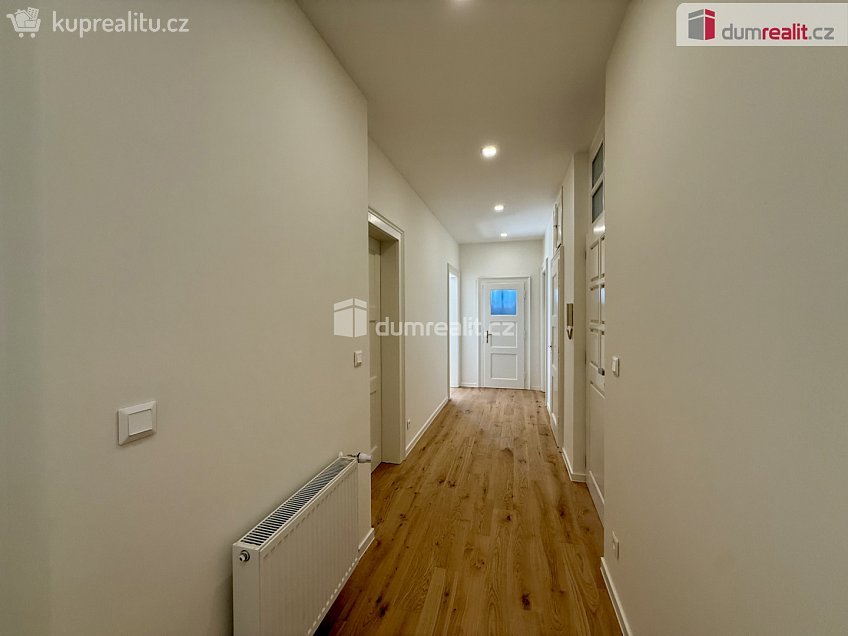Pronájem bytu 3+1 105 m^2 Dřevěná, Mariánské Lázně 