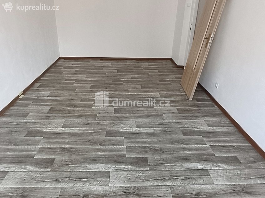 Pronájem bytu 3+1 120 m^2 Prokopa Holého, Děčín 