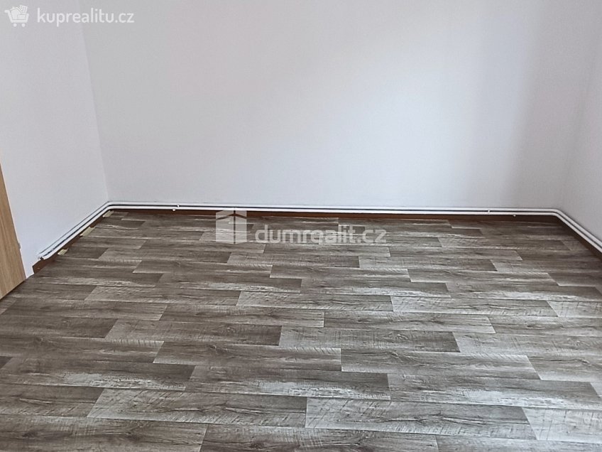 Pronájem bytu 3+1 120 m^2 Prokopa Holého, Děčín 