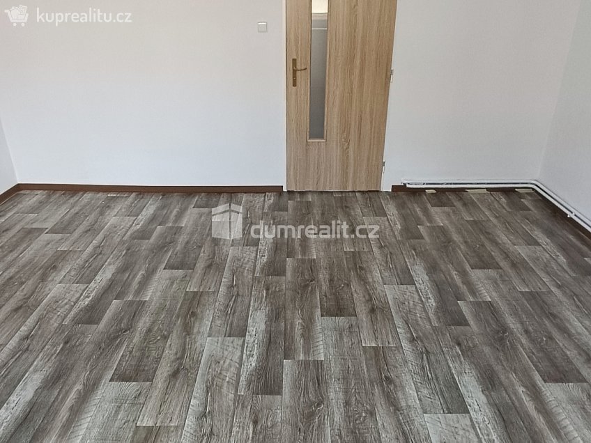 Pronájem bytu 3+1 120 m^2 Prokopa Holého, Děčín 