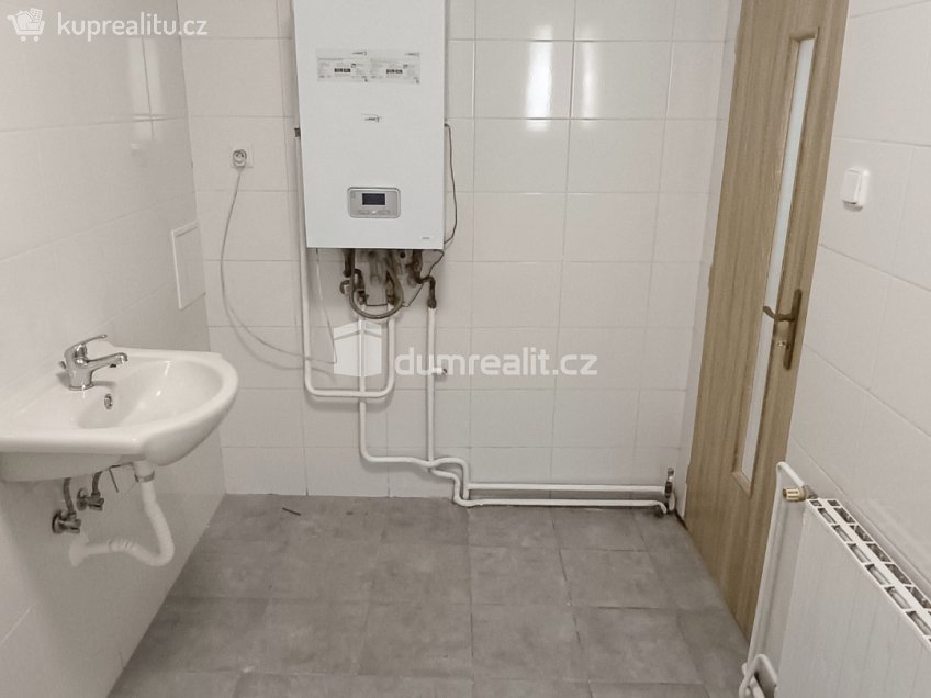 Pronájem bytu 3+1 120 m^2 Prokopa Holého, Děčín 
