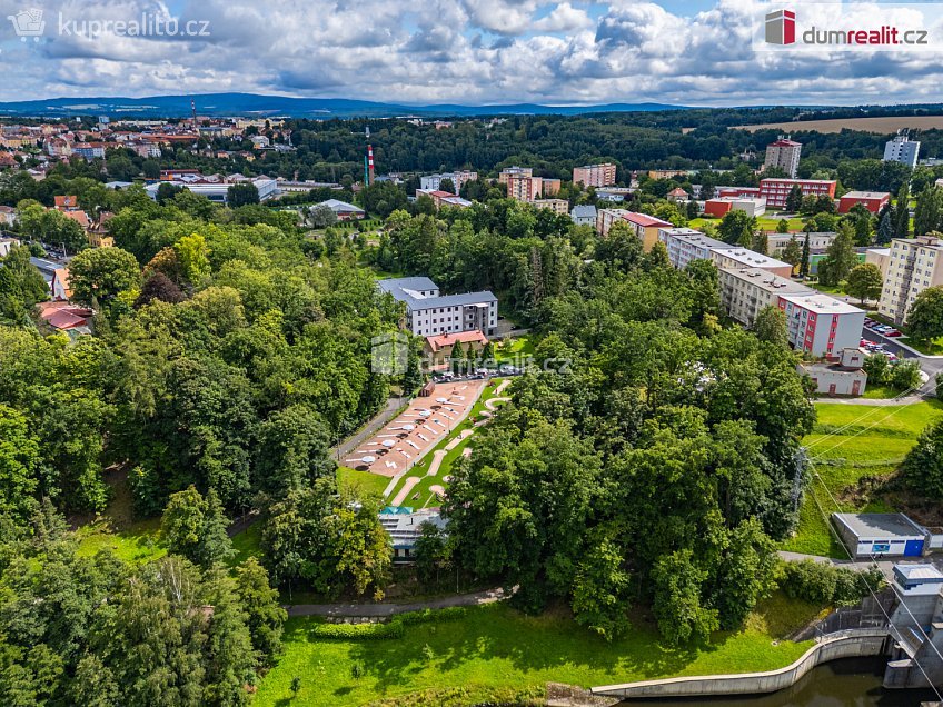 Prodej bytu 3+1 141 m^2 Břehnická, Cheb 