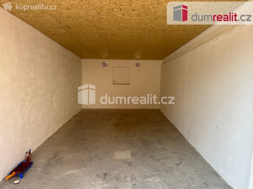 Pronájem  garáže 20 m^2 Žukovova, Ústí nad Labem 