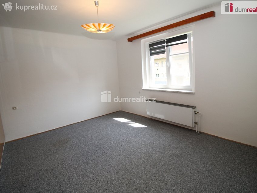 Prodej bytu 3+1 93 m^2 Dukelská, Mariánské Lázně 