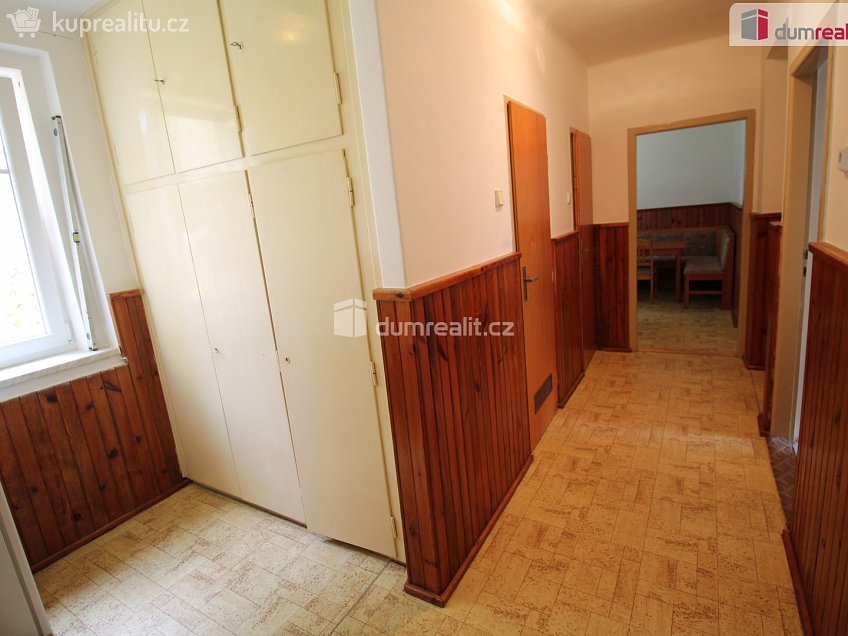 Prodej bytu 3+1 93 m^2 Dukelská, Mariánské Lázně 