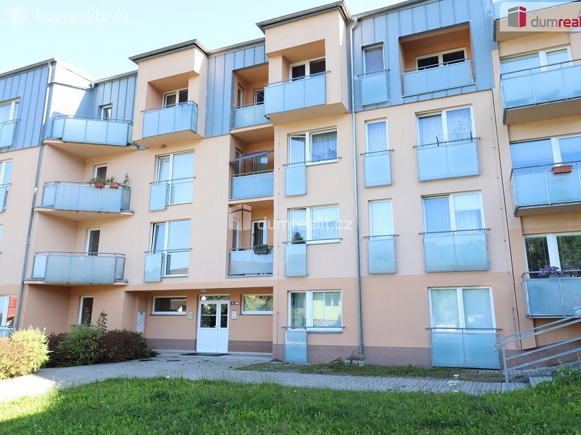 Pronájem bytu 1+kk 35 m^2 Spálená, Karlovy Vary 