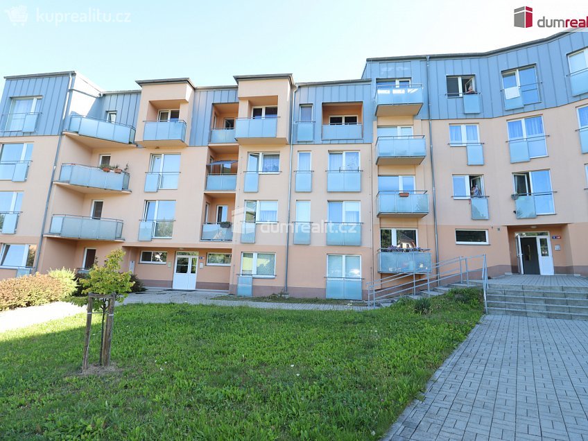 Pronájem bytu 1+kk 35 m^2 Spálená, Karlovy Vary 