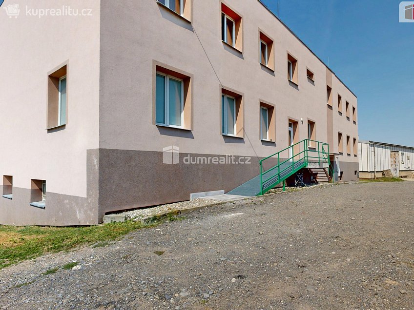 Pronájem  kanceláře 14 m^2 U Cukrovaru, Opava 