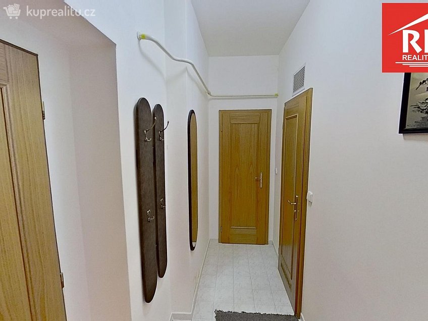 Pronájem bytu 1+kk 35 m^2 Třebízského 210, Mariánské Lázně 