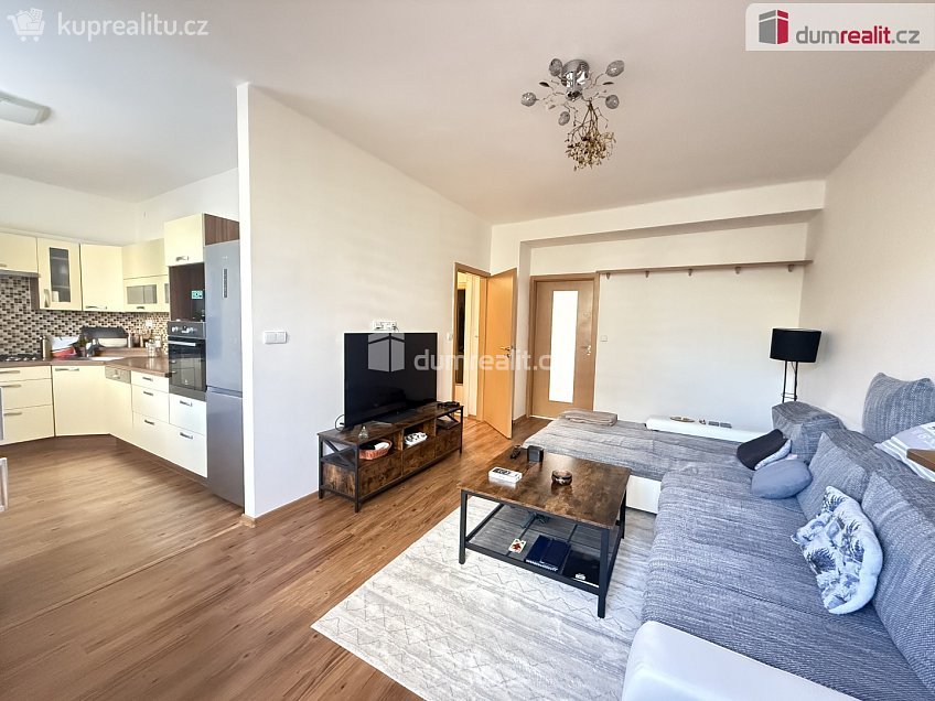 Pronájem bytu 2+kk 53 m^2 Dukelských hrdinů, Ústí nad Labem 