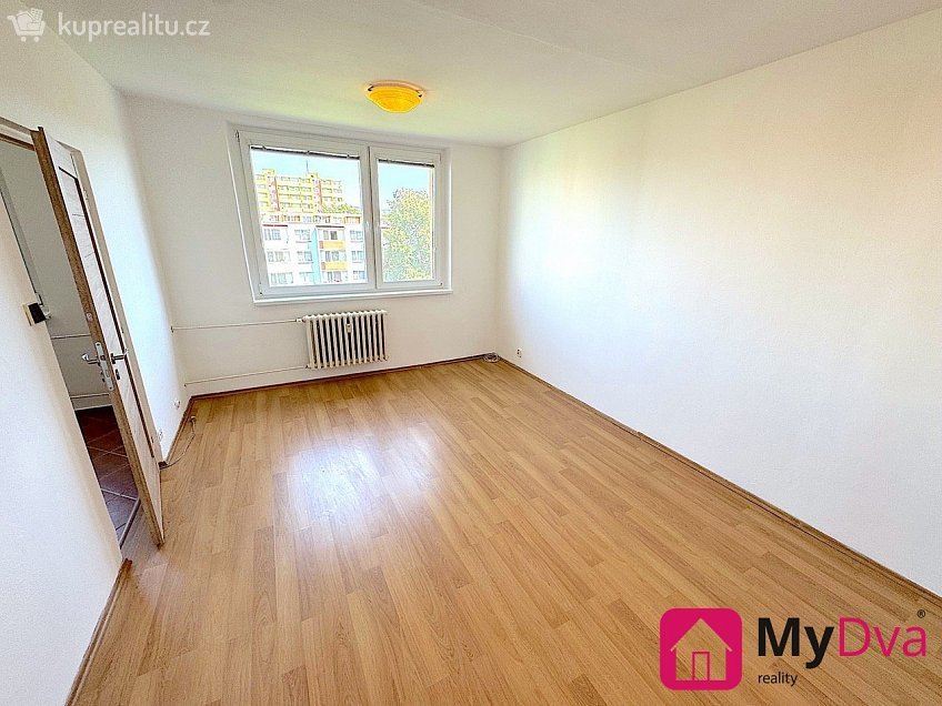 Pronájem bytu 2+1 57 m^2 mjr. Nováka, Ivančice 