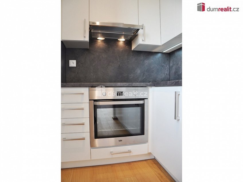 Pronájem bytu 2+kk 52 m^2 K Beranovu, Praha-Dolní Chabry 