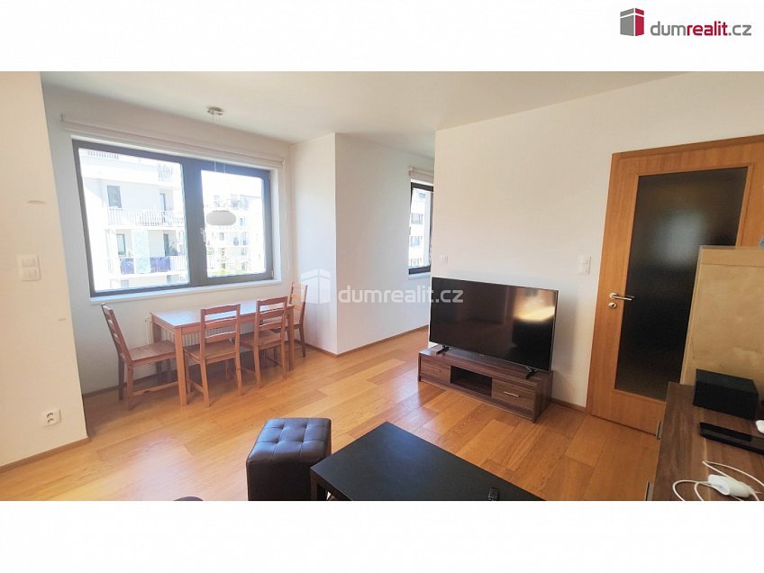 Pronájem bytu 2+kk 52 m^2 K Beranovu, Praha-Dolní Chabry 