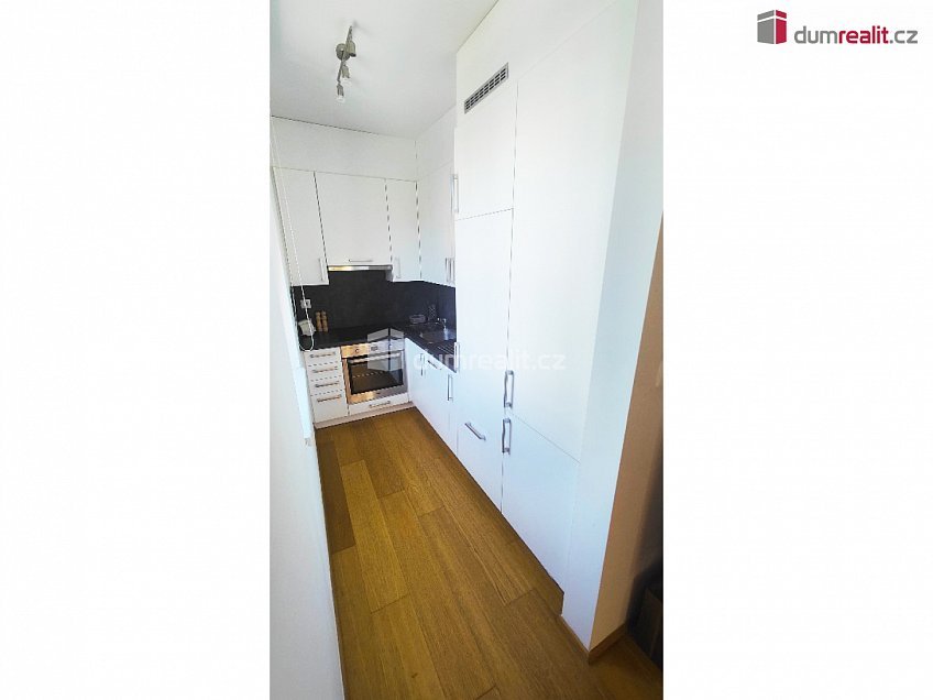 Pronájem bytu 2+kk 52 m^2 K Beranovu, Praha-Dolní Chabry 