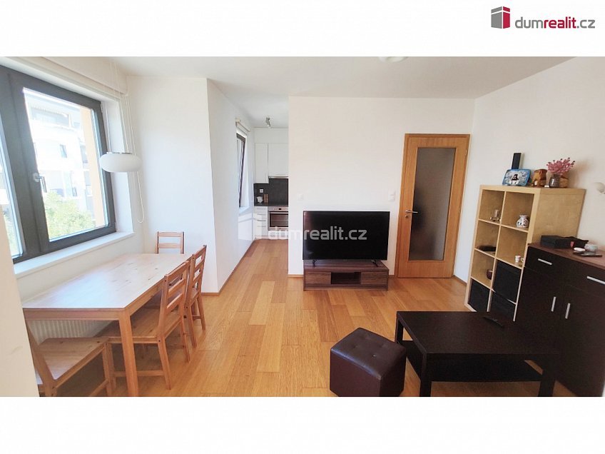 Pronájem bytu 2+kk 52 m^2 K Beranovu, Praha-Dolní Chabry 