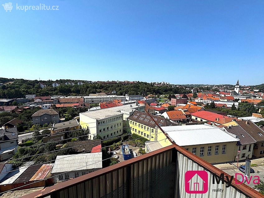 Pronájem bytu 3+kk 78 m^2 Bezděkov, Velké Meziříčí 