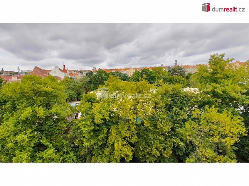 Pronájem bytu 3+1 84 m^2 Holandská, Praha 10 