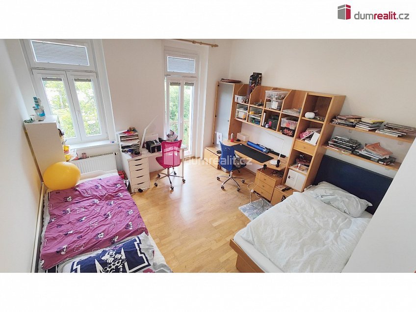 Pronájem bytu 3+1 84 m^2 Holandská, Praha 10 