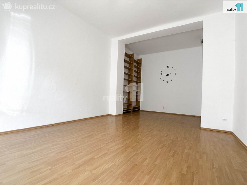 Pronájem bytu 2+1 62 m^2 nám. Svobody, Přerov 
