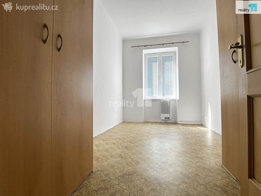 Pronájem bytu 2+1 62 m^2 nám. Svobody, Přerov 