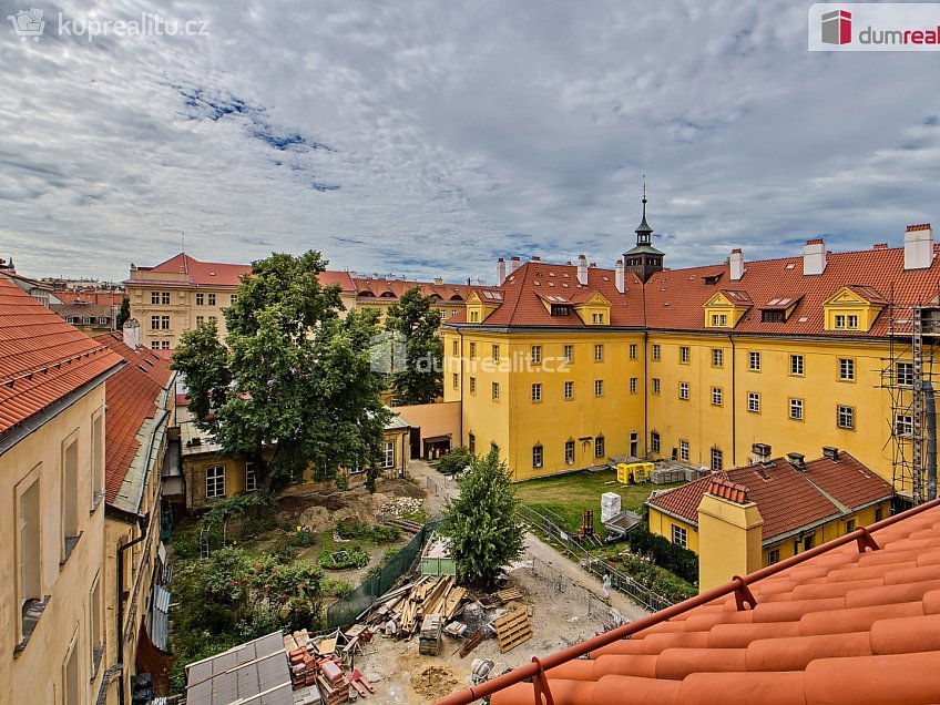 Pronájem  kanceláře 137 m^2 Národní, Praha 1 