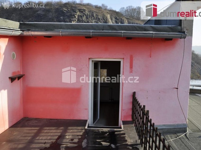 Pronájem bytu 1+kk 43 m^2 Důlce, Ústí nad Labem 