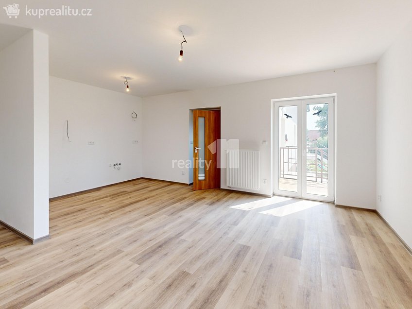 Prodej bytu 1+kk 40 m^2 Jiřice, Jiřice 