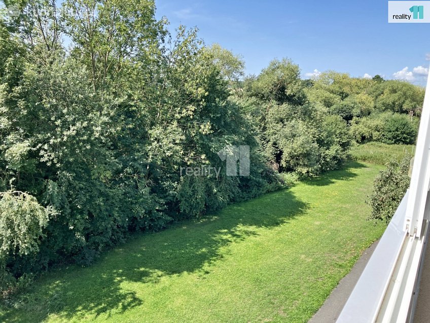 Prodej bytu 3+1 80 m^2 Na Tržišti, Staňkov 