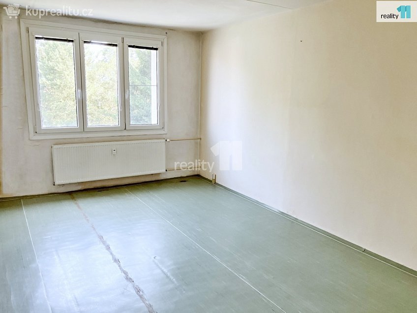 Prodej bytu 3+1 80 m^2 Na Tržišti, Staňkov 