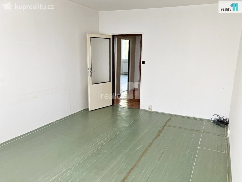 Prodej bytu 3+1 80 m^2 Na Tržišti, Staňkov 