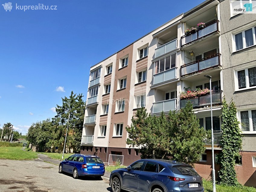 Prodej bytu 3+1 80 m^2 Na Tržišti, Staňkov 