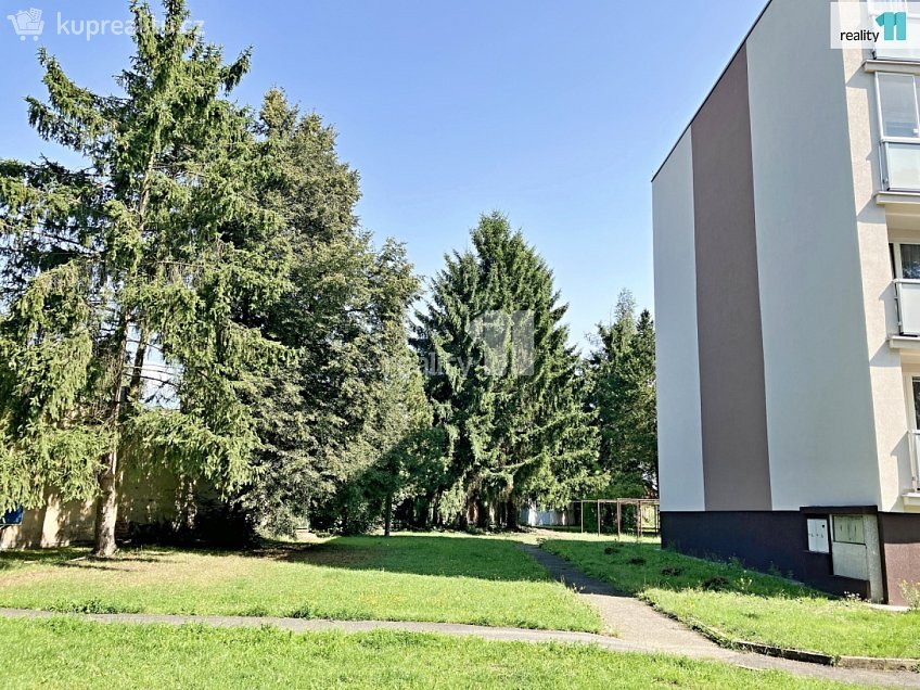 Prodej bytu 3+1 80 m^2 Na Tržišti, Staňkov 